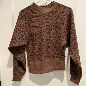 Mock neck leopard pull over sweatshirt!